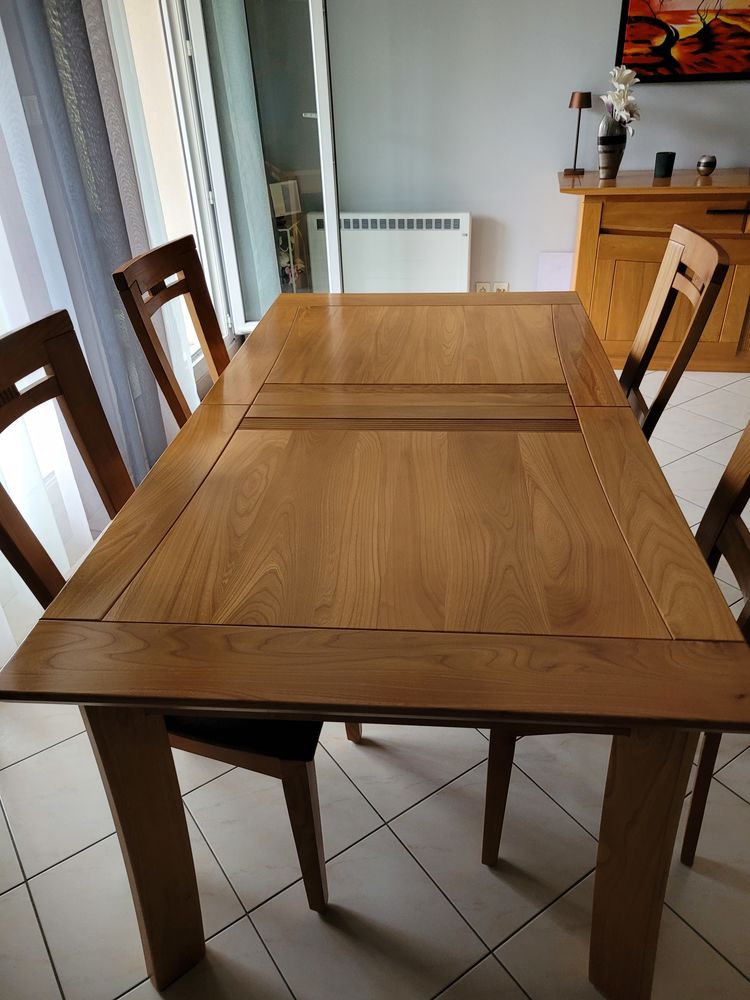 Table de salle � manger avec 4 chaises 650 Thiais (94)