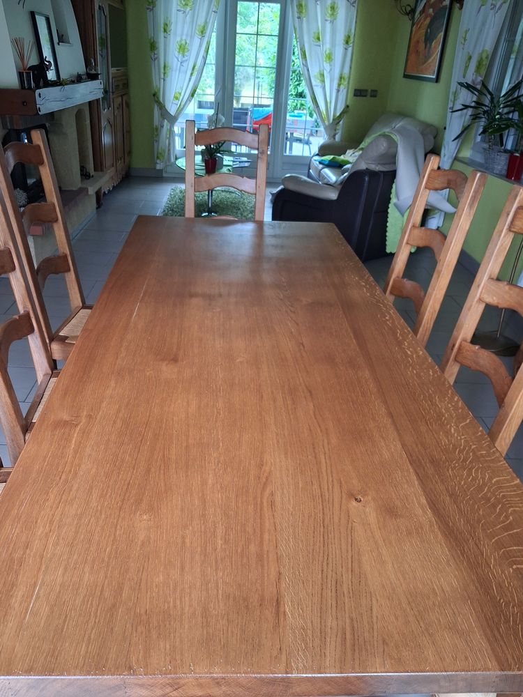 Table salle � manger + 8  chaises 250 Louvigny (57)
