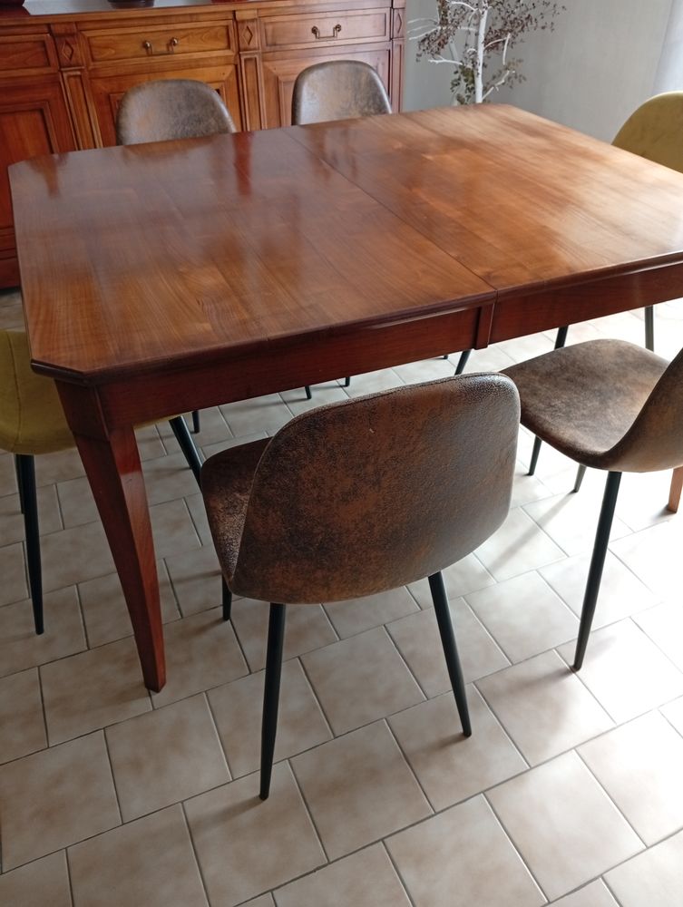 Table de salle � manger en merisier 250 Gouesnou (29)