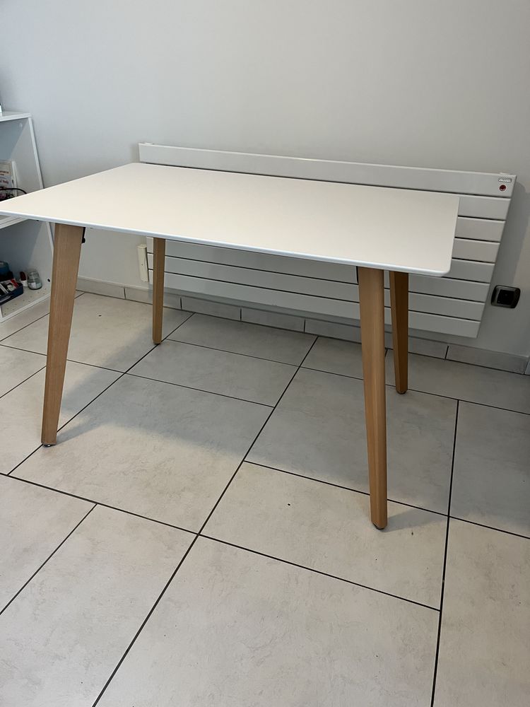 Table salle � manger Conforama 100 Lyon 5 (69)