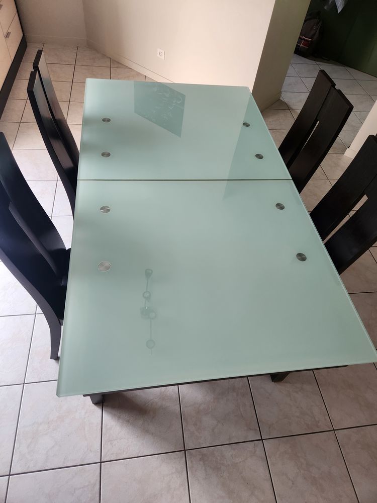 Table de salle � manger 70 Le Poir�-sur-Vie (85)