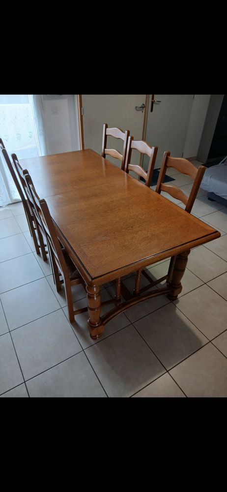 Table salle � manger en ch�ne massif 500 Marles-en-Brie (77)