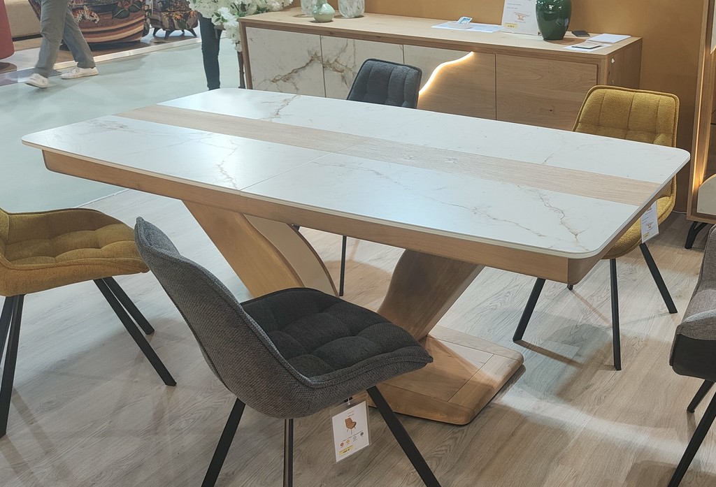 Table salle � manger 2700 Noisiel (77)