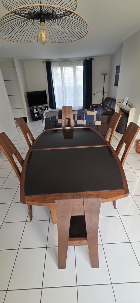 table de salle � manger + 6 chaises 650 Br�tigny-sur-Orge (91)
