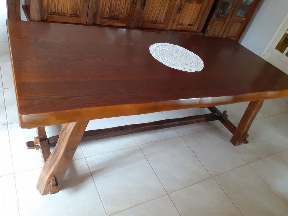 table de salle � manger 0 Notre-Dame-de-Sanilhac (24)