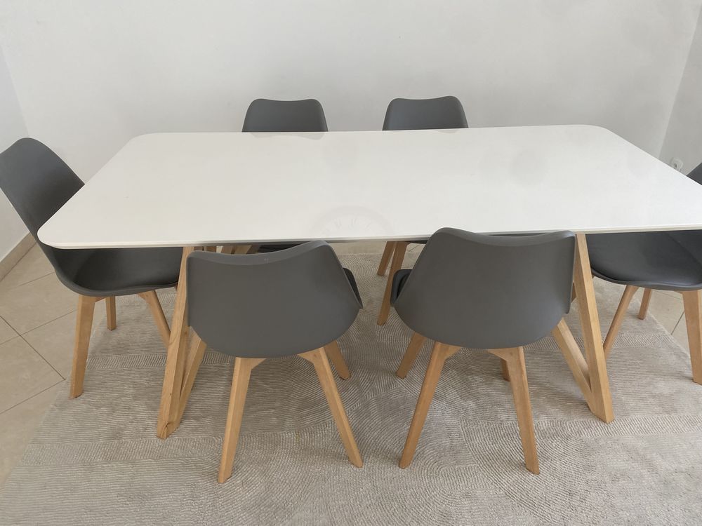 Table salle � manger et chaises 400 Didenheim (68)