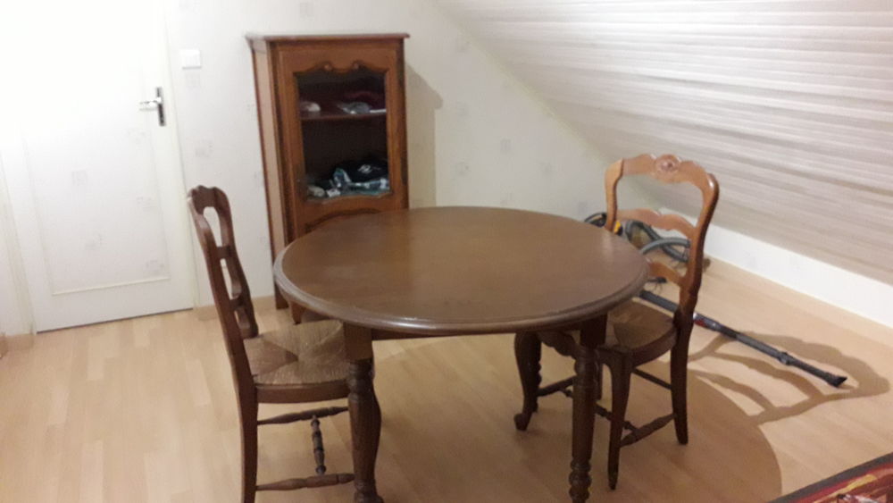 Table de salle ronde 1 Saonnet (14)