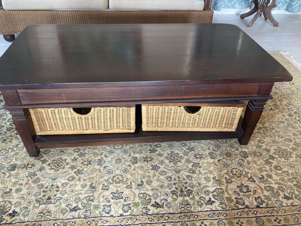 Table de salon avec casiers en osier 300 Saint-Martin (97)