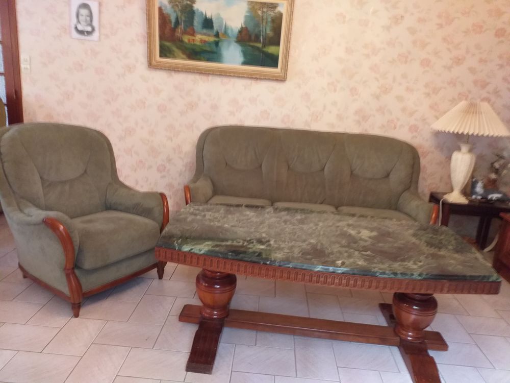 table de salon avec marbre de belle qualit�. 0 Bailleau-le-Pin (28)