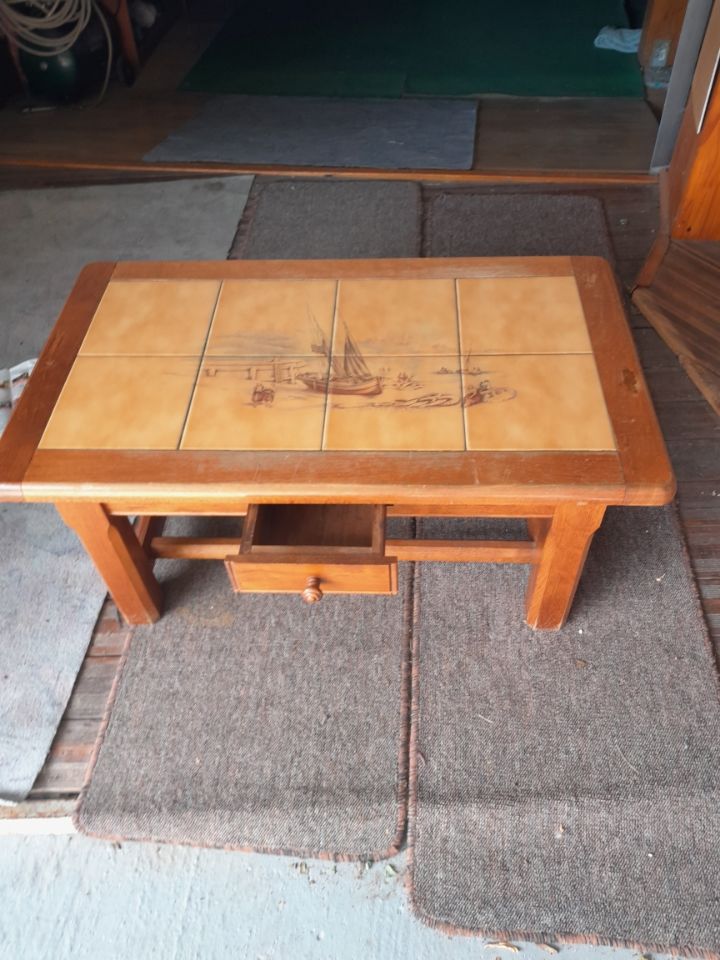 table de salon basse avec petit tiroir en ch�ne massif 50 Gap (05)