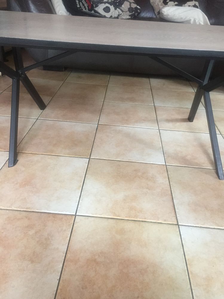 table salon cause d�m�nagement 70 Challans (85)