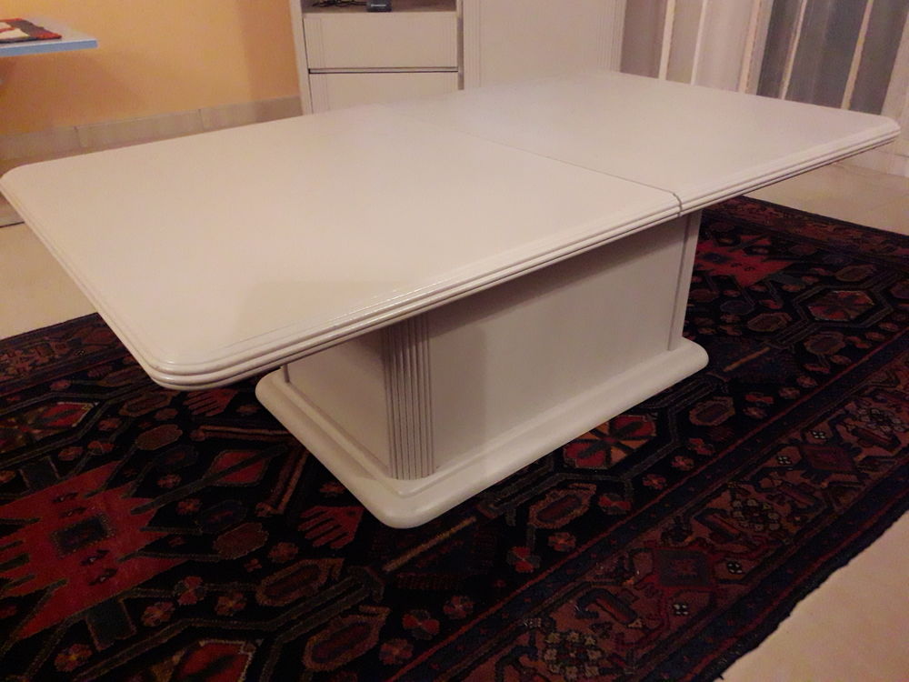 Table de salon-coffre bouteilles gris clair 90 Saint-Est�ve (66)