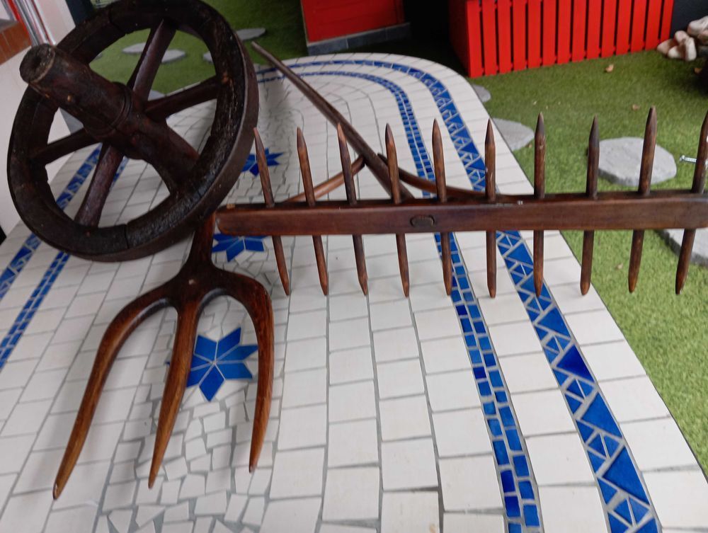 table salon et divers 30 Saint-Brevin-les-Pins (44)