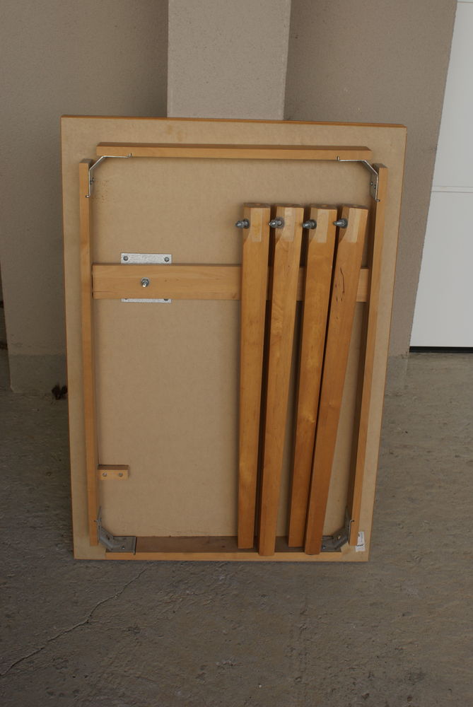 TABLE DE SALON EXTENSIBLE. 40 Orgeval (78)