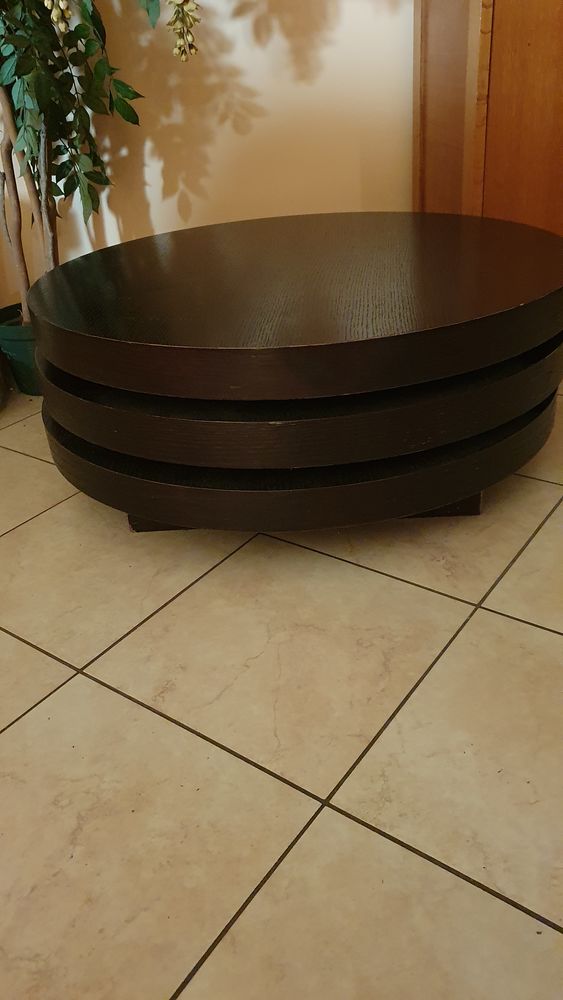 Table de salon ronde  dont 3 tablettes  pivotent 30 Saint-Saulve (59)