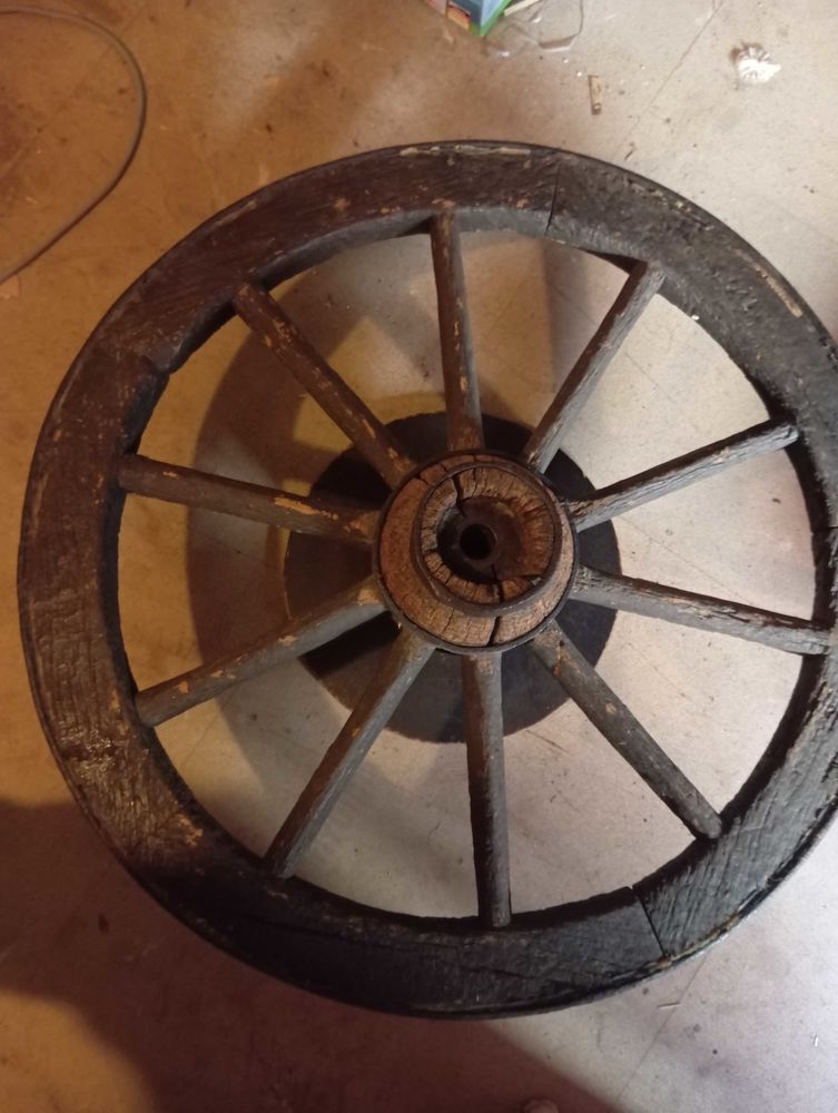 table. salon rustique roue (verre) 30 Saint-Brevin-les-Pins (44)