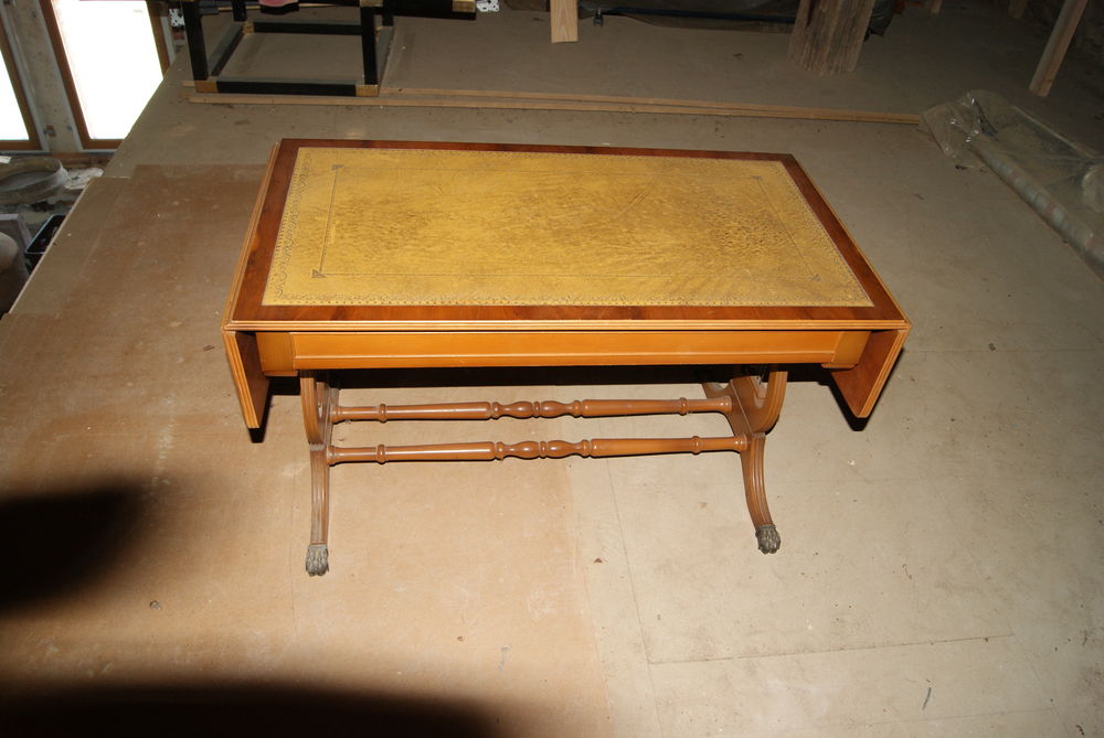 Table salon
80 Oradour-sur-Vayres (87)