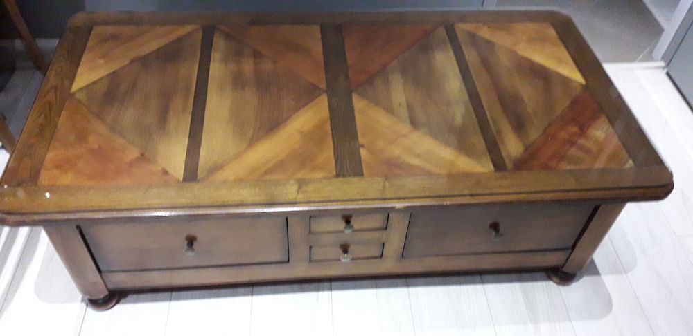 Table de salon 150 Saint-Bonnet-de-Mure (69)