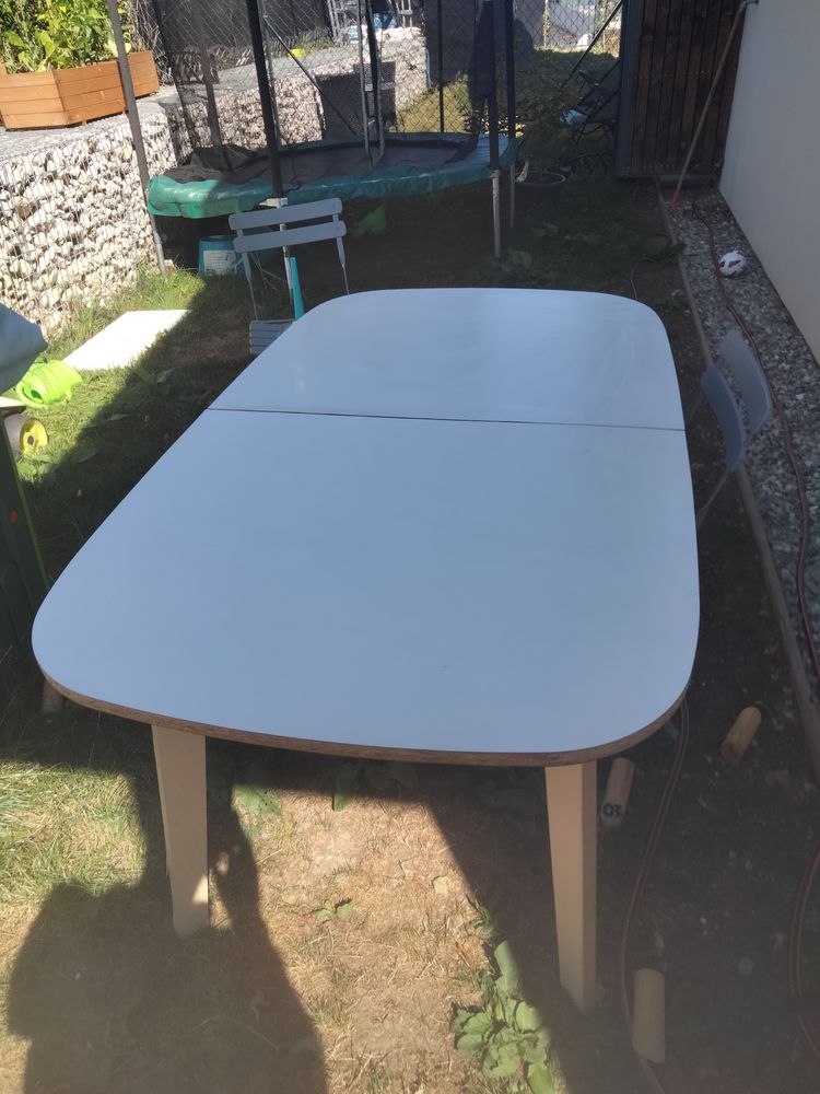 Table salon 30 Jacob-Bellecombette (73)