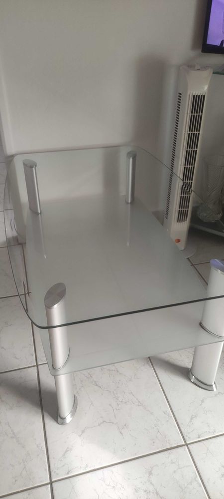 Table de salon 10 Audun-le-Tiche (57)