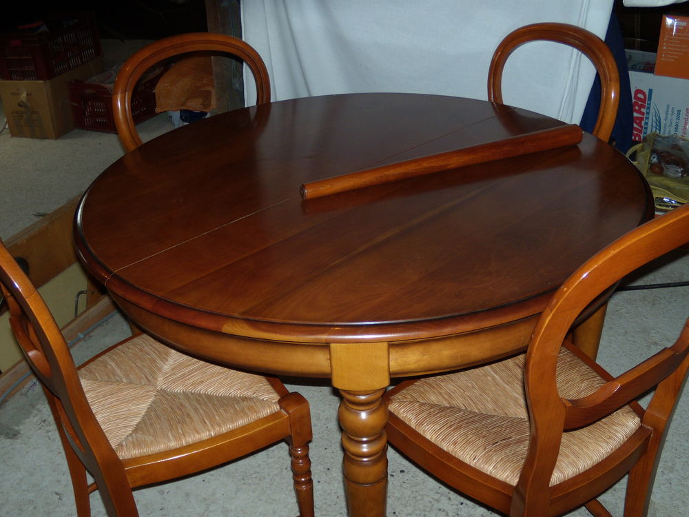 Table de S�Manger 300 Saint-M�en-le-Grand (35)