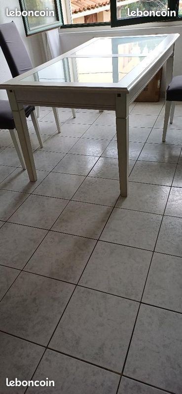 table de sejour blanche dessus verre 100 La Seyne-sur-Mer (83)