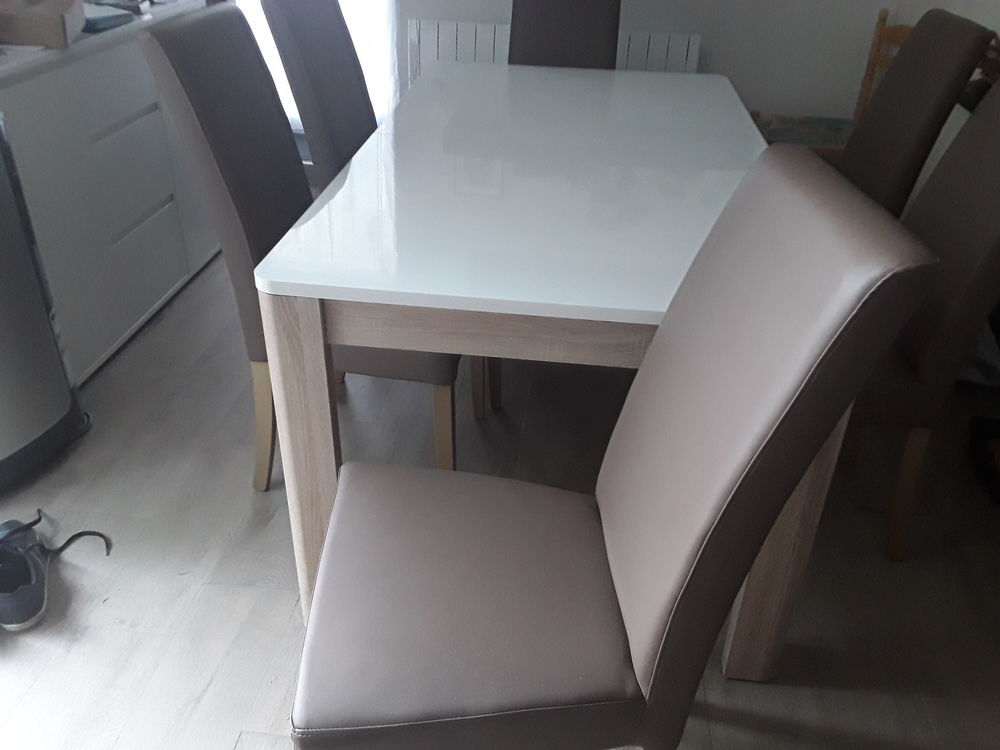 Table de s�jour et 6 chaises 390 Rubelles (77)