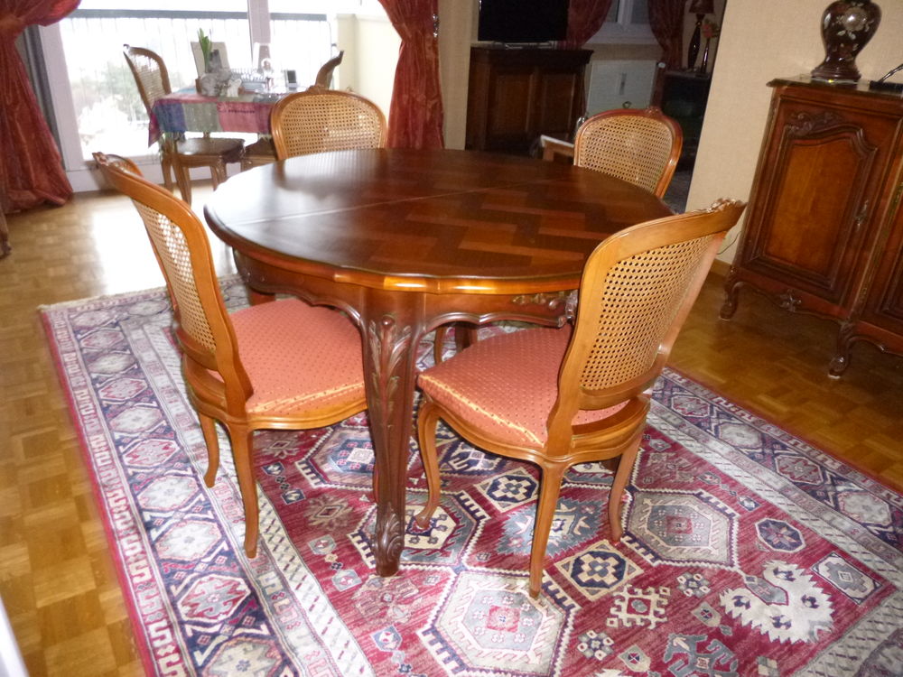 table de style louis xv 450 Saint-Etienne (42)