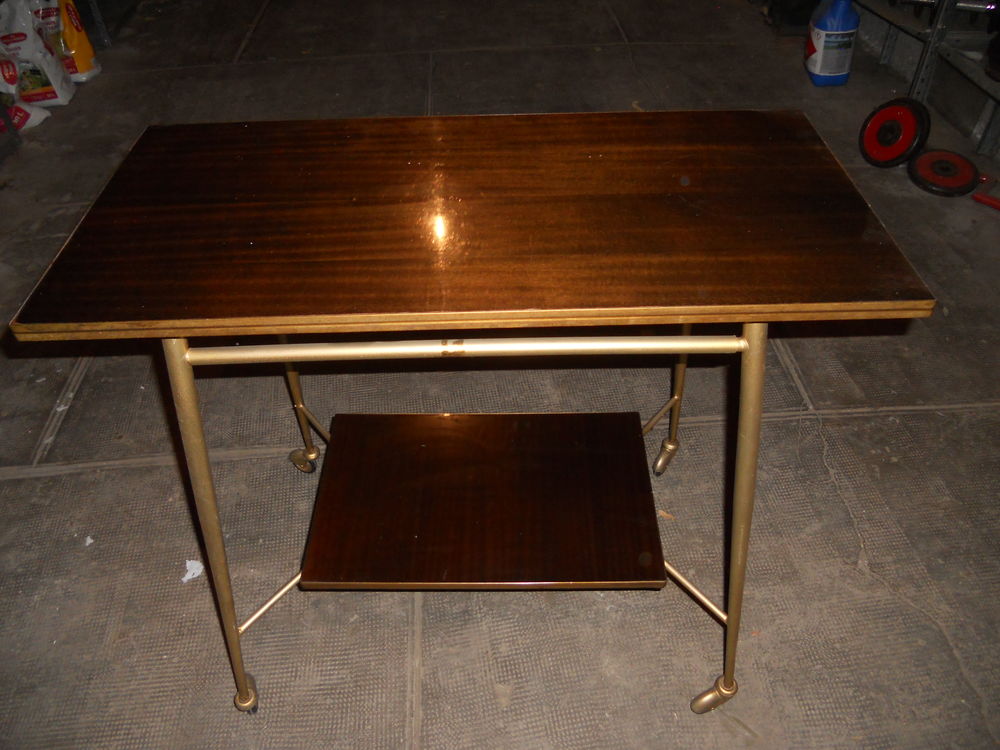 table t�l�vision 10 Grenoble (38)