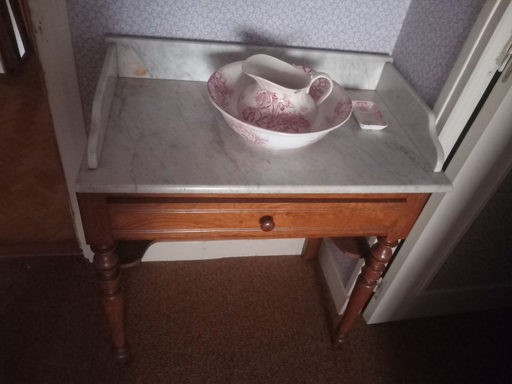 table de toilette 200 Saint-B�rain-sur-Dheune (71)