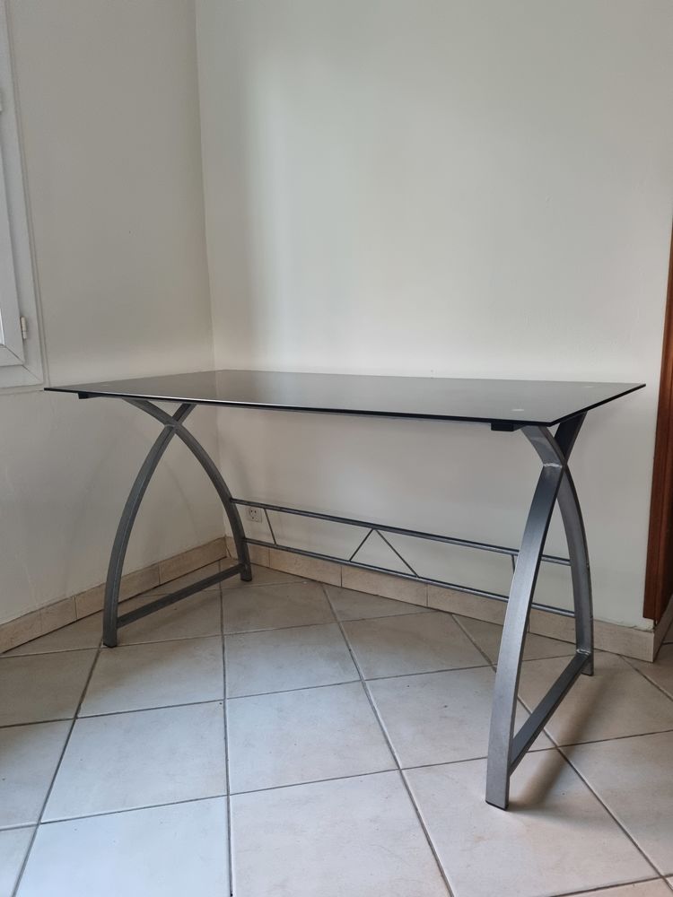 Table de travail en verre tremp� noir 0 Montauban (82)