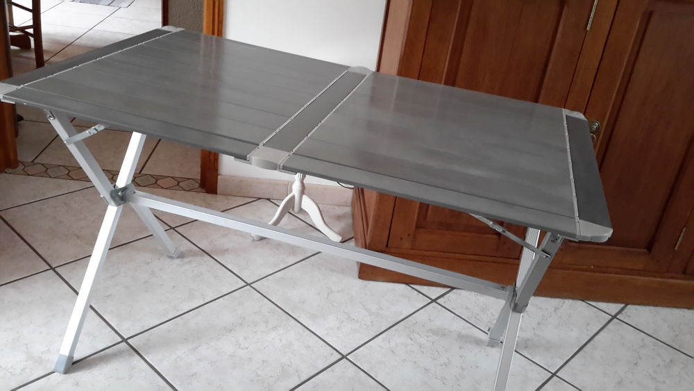table alu TRIGANO 40 Wimereux (62)