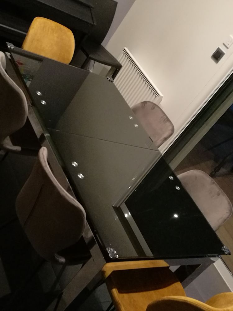 Table en verre contemporaine 90 Chaponost (69)