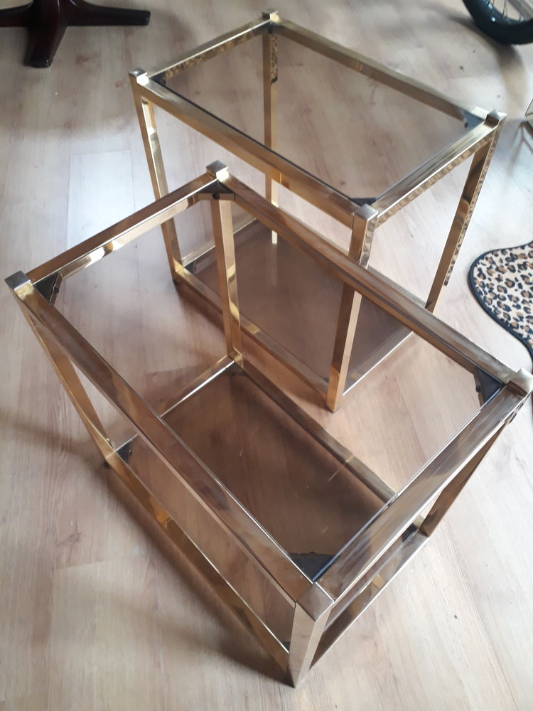 table verre fume et or, bout canape 70s 140 Augy (89)