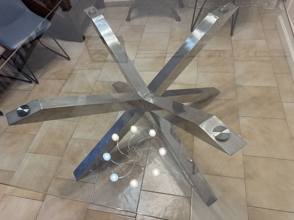 Table en verre, pietement inox - tr�s contemporaine - 680 Marseille 10 (13)