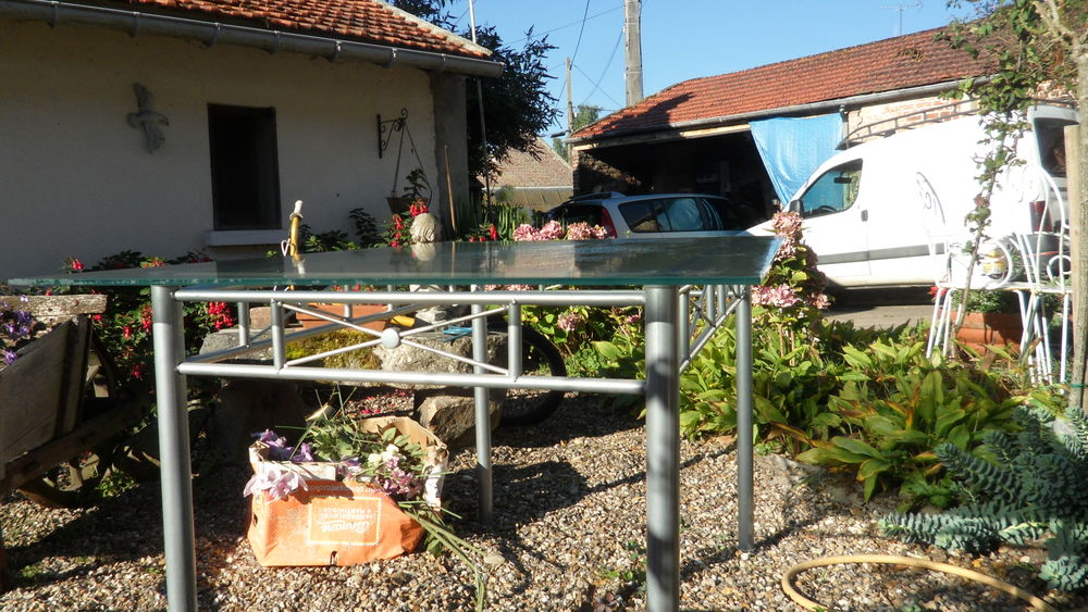 TABLE EN VERRE RECTANGULAIRE 50 M�ru (60)