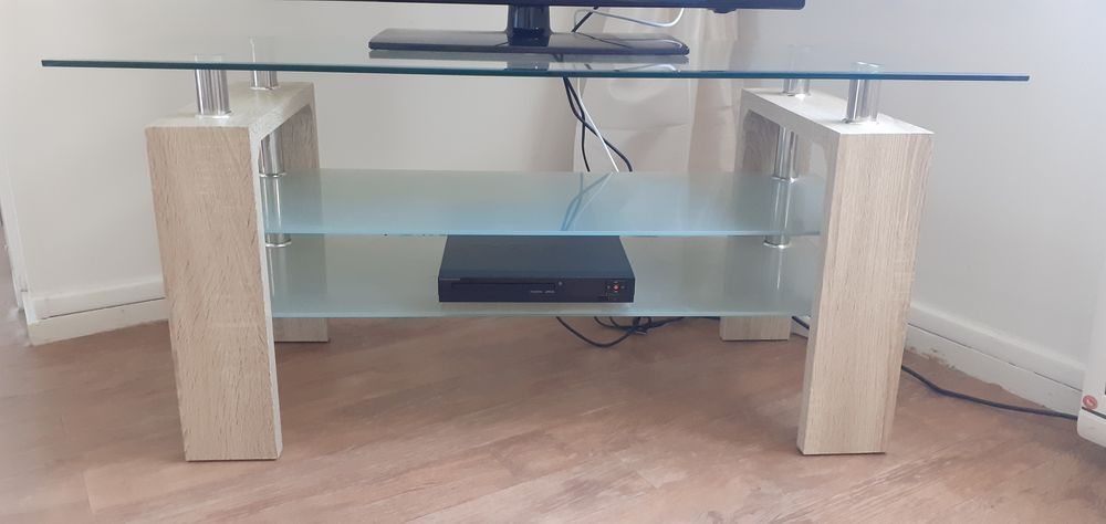 TABLE VERRE TELEVISION 20 Champagne-sur-Oise (95)