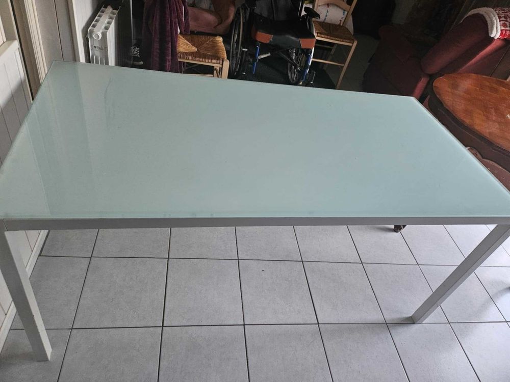 table en verre 20 Plouguern�vel (22)