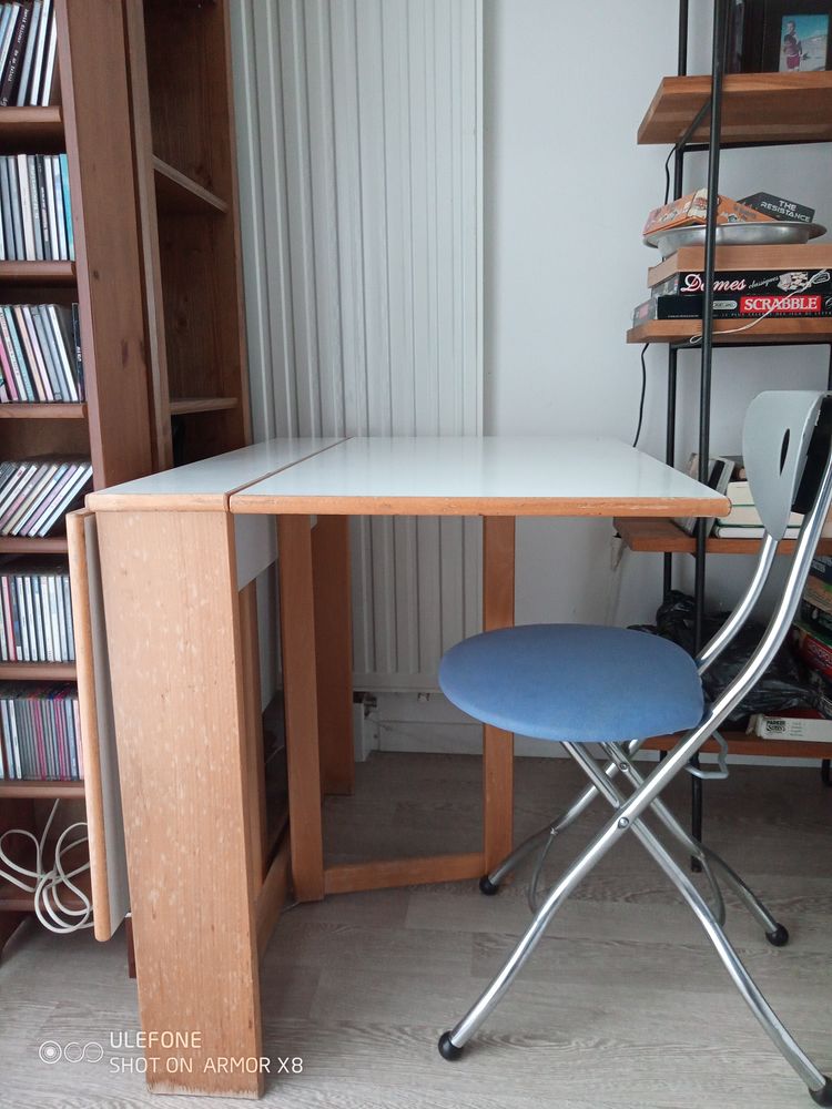 Table vintage rabattable - HABITAT 60 Saint-Gilles (35)