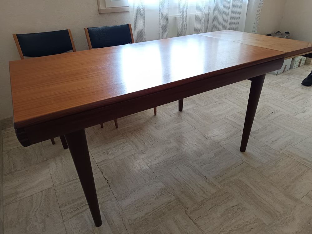 Table vintage salle � manger en teck massif superbe �tat 260 Rocheservi�re (85)
