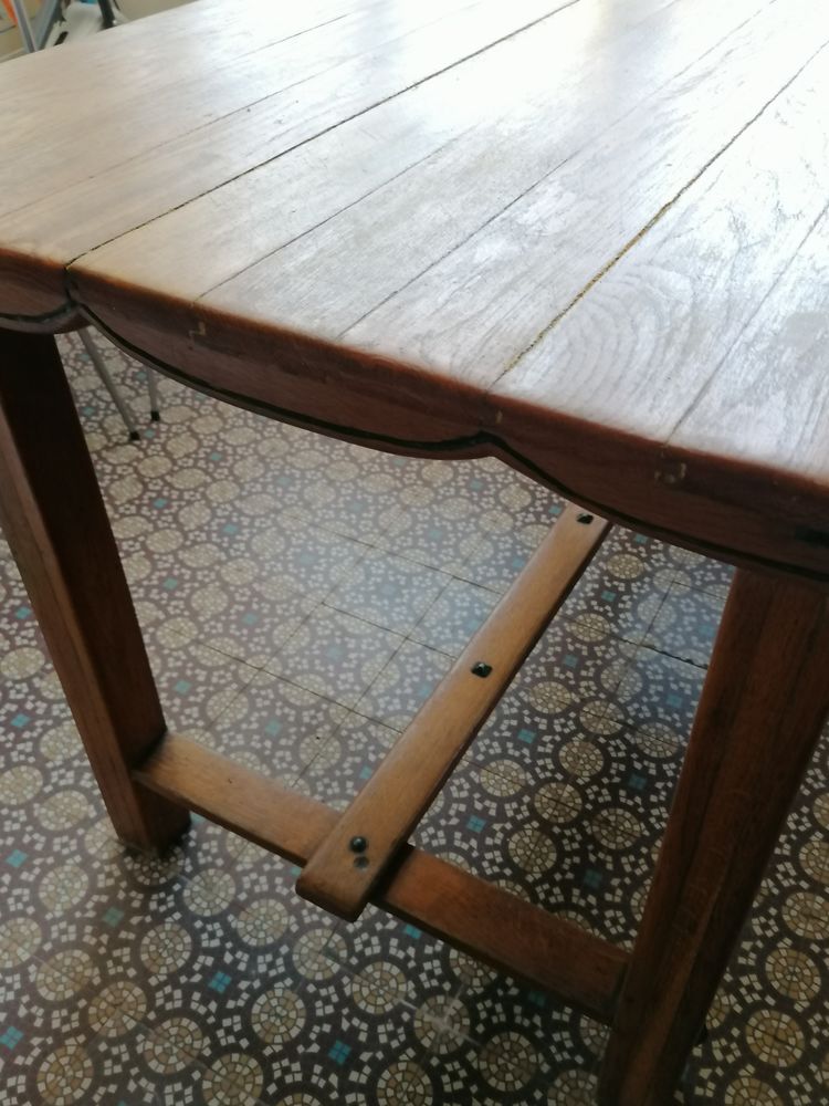 Table vintage style boh�me  faite main. 
100 Merville (59)