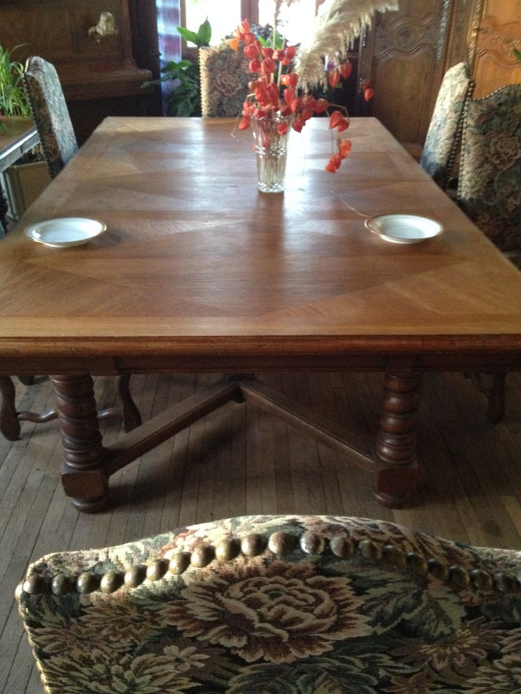 TABLE 1.50 X 2.50 800 �gletons (19)