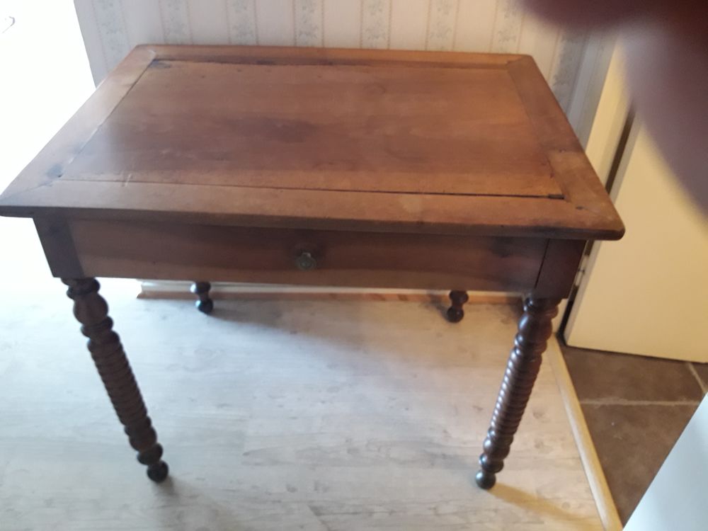 Table 0 Le Bouscat (33)