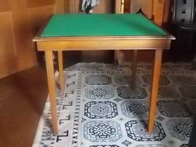 Table de jeu 80 Issy-les-Moulineaux (92)