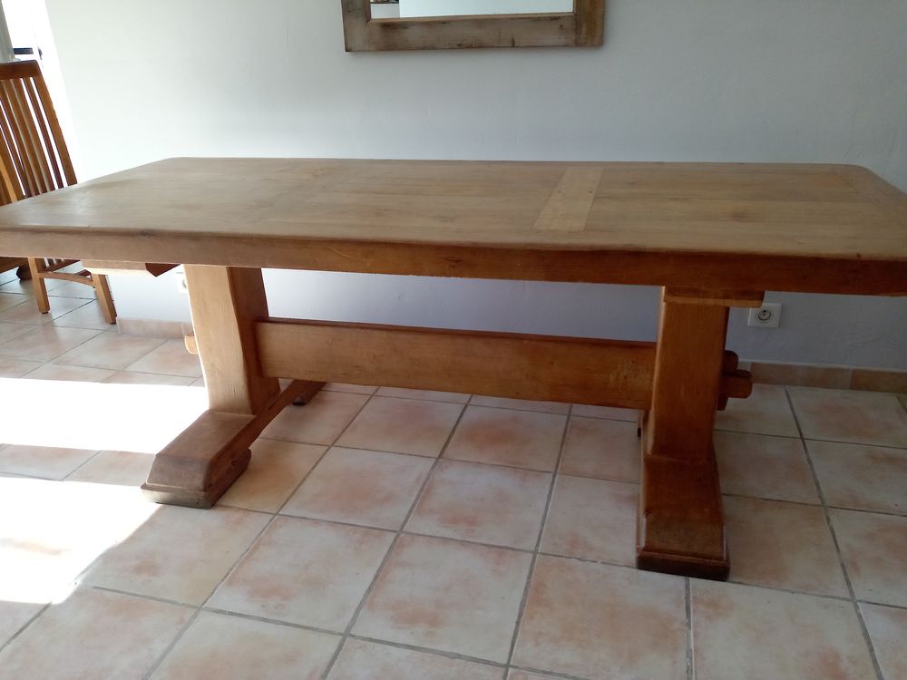 table 1100 Le Puy-Sainte-R�parade (13)