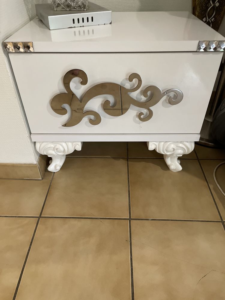 1 table 30 Lyon 5 (69)