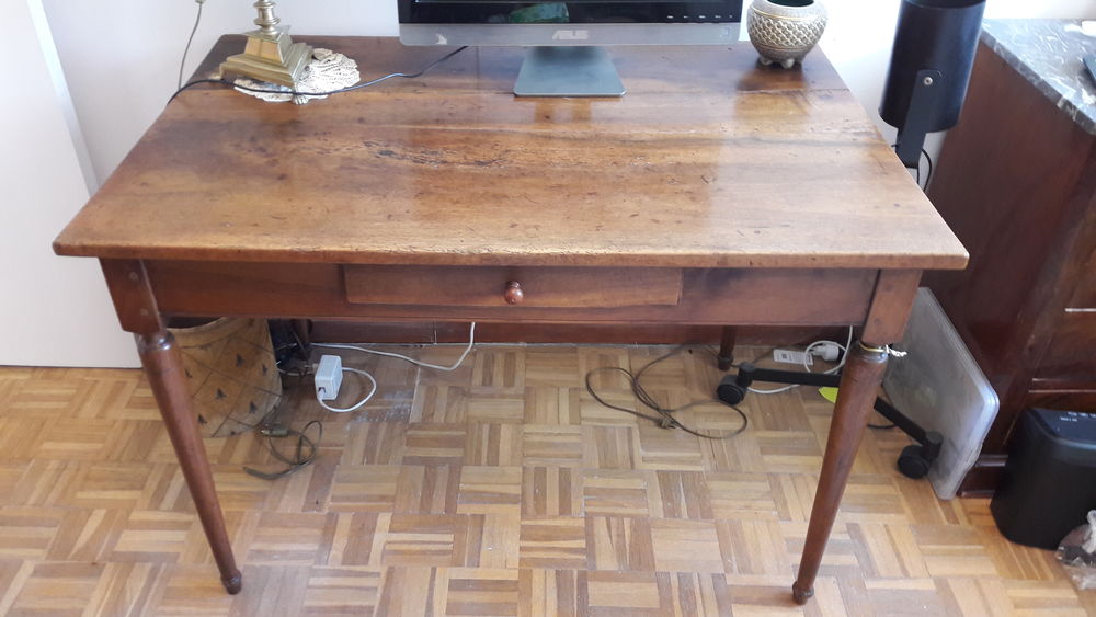 Table / 73 - 108- 72,5 150 Beaupuy (82)