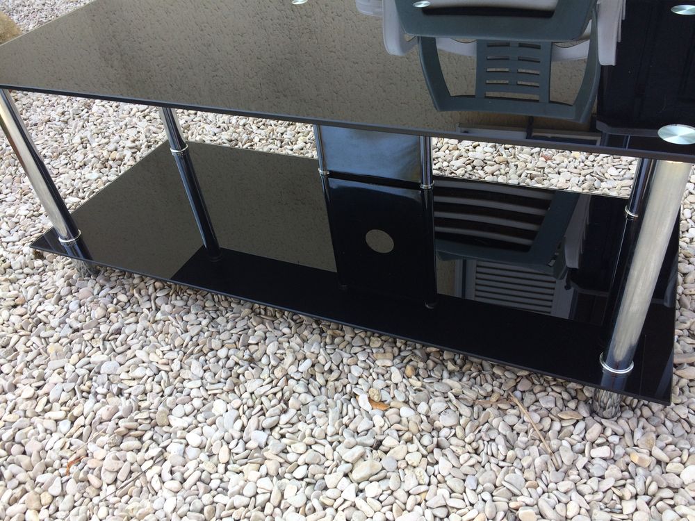 table tv 20 Bretteville-l'Orgueilleuse (14)