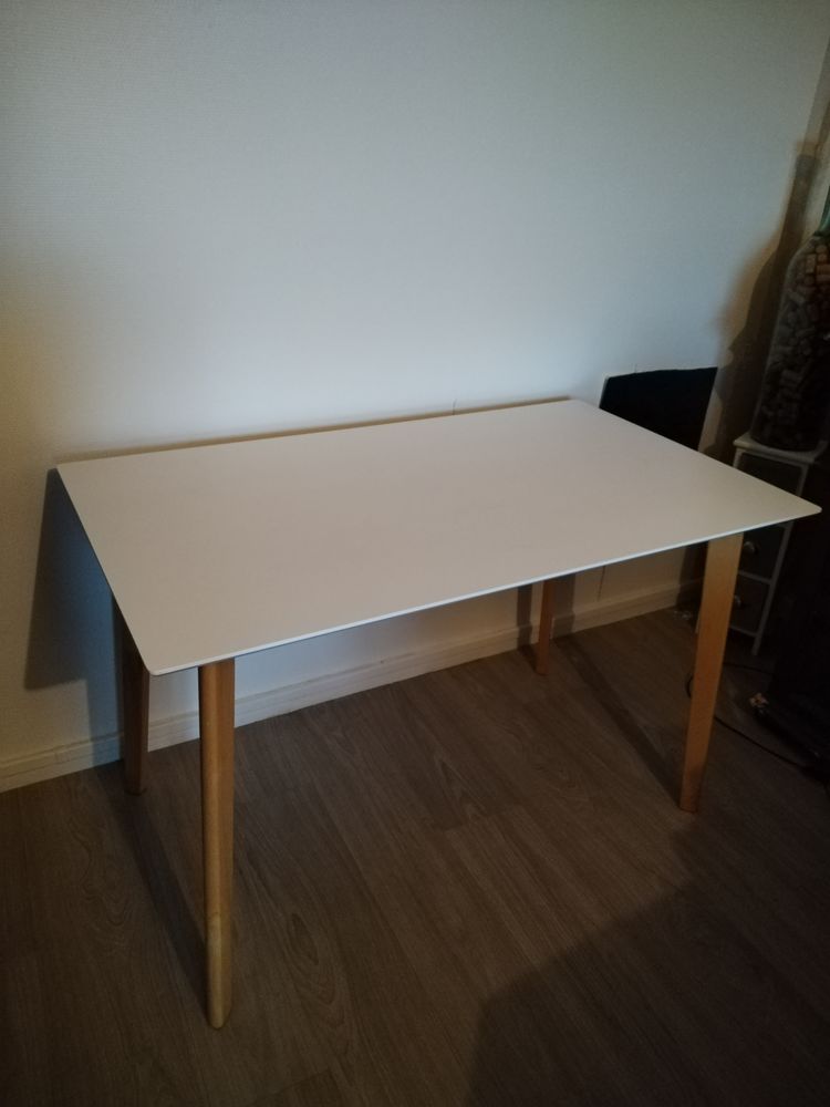 Table 50 Pierre-Buffi�re (87)