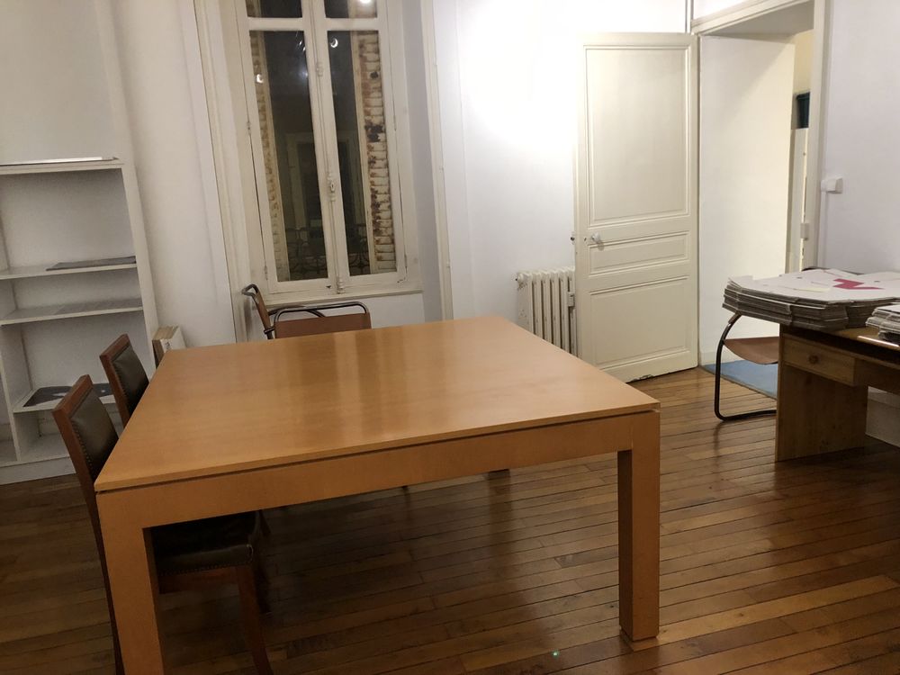 TABLE 300 La Roche-sur-Yon (85)